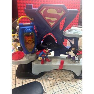 Imaginext DC Super Friends SUPERMAN FORTRESS playset with action figures  L 9001